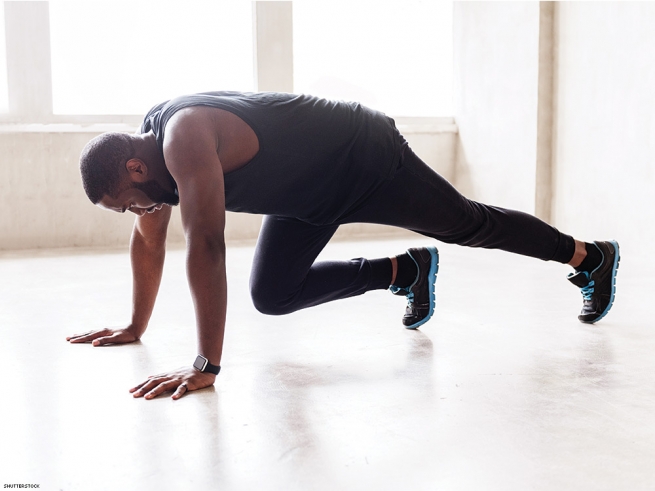 CHEST & SHOULDERS: MOUNTAIN CLIMBER PUSH-UPS